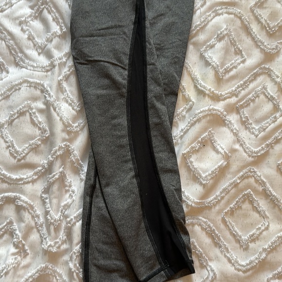 Lululemon leggings - Picture 8 of 11